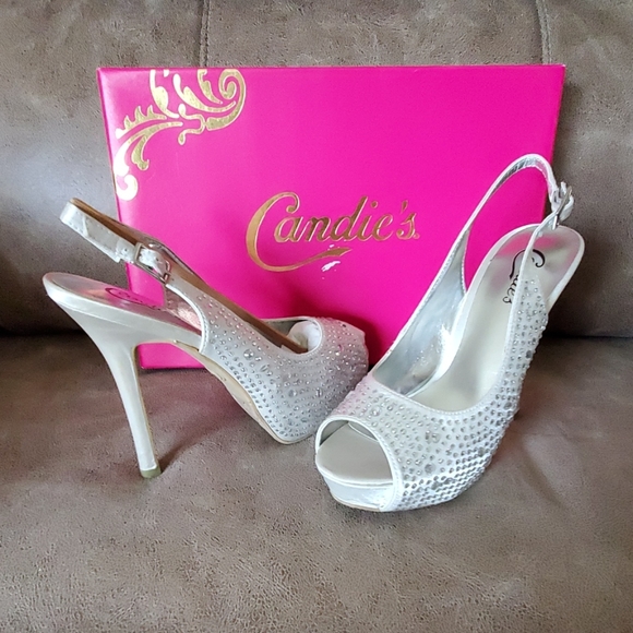 CANDIES SILVERSATIN PLATFORM RHINESTONE EMBELLISHE - Picture 1 of 3